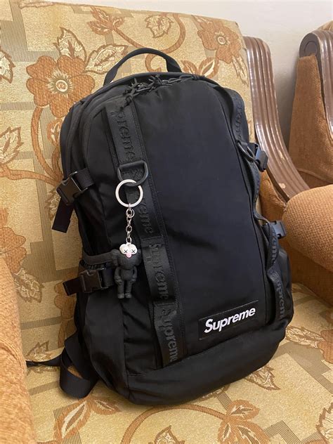 (3 Month Review) FW20 Supreme Backpack : .